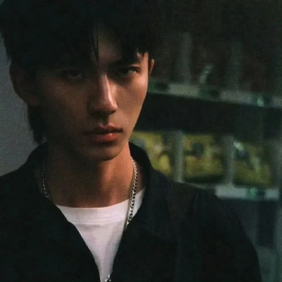 小众个性男头像  我更喜欢无人问津的日子。-原笔记