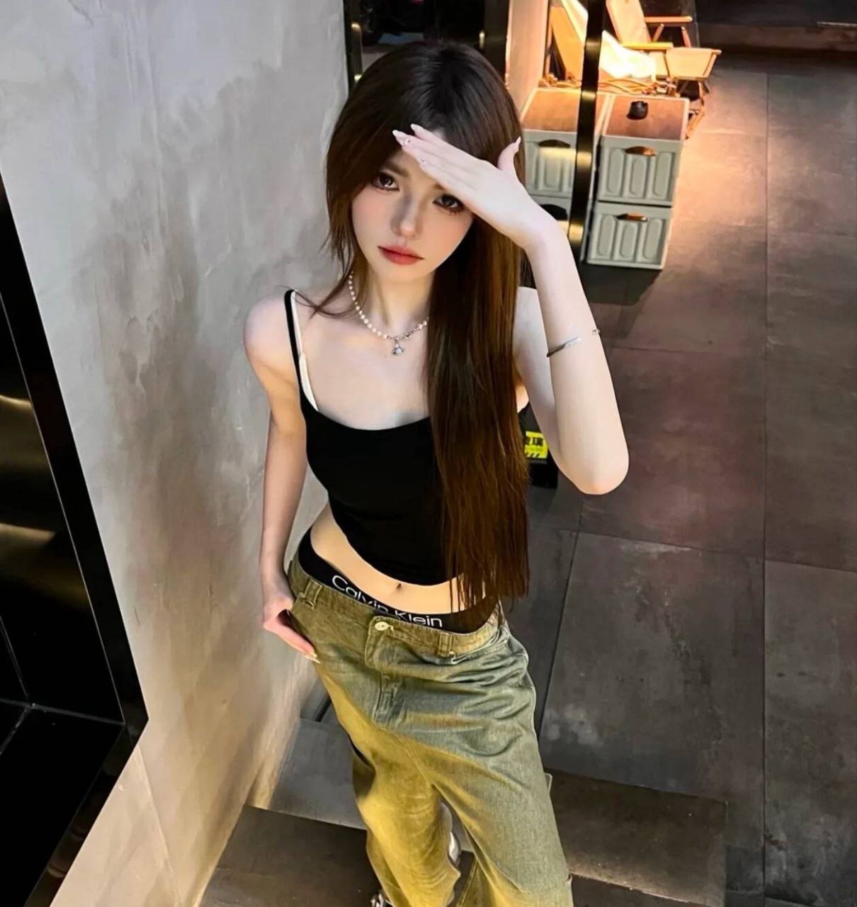 甜酷风女头像-原笔记