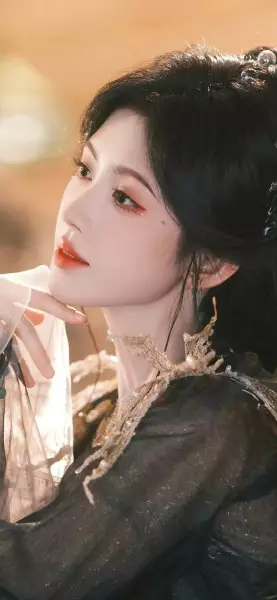 浅更一下～ 鞠婧祎全屏壁纸